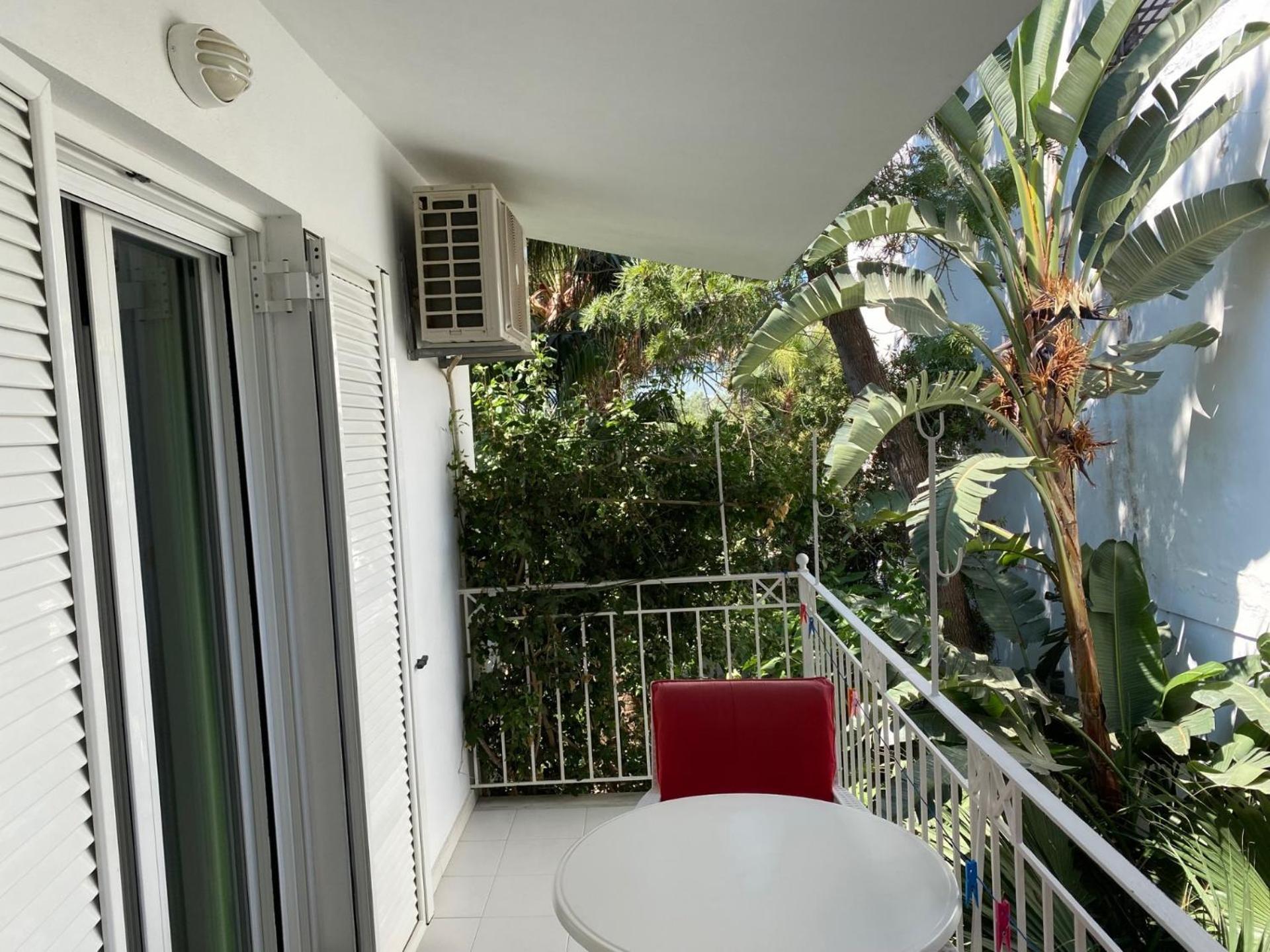 Aparthotel Manolis' House Skiathos-Stadt Exterior foto