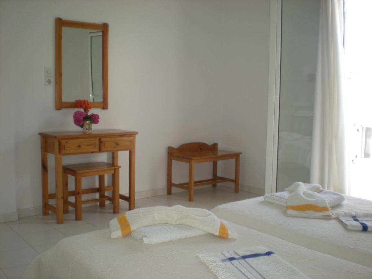 Aparthotel Manolis' House Skiathos-Stadt Zimmer foto